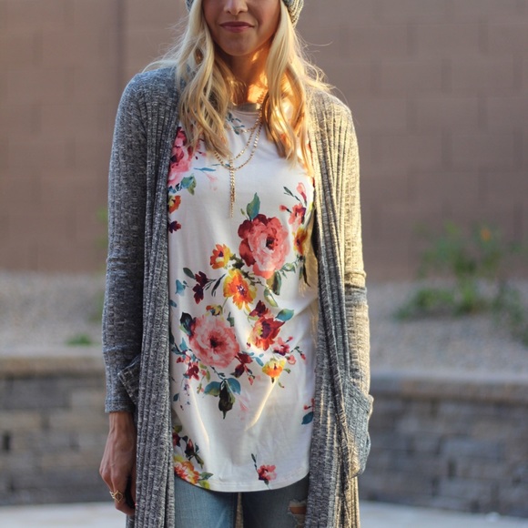 NWT Floral & Stripe Baseball Tee Ivory & Grey - Picture 6 of 7